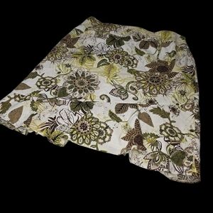 Cato Green &White Floral Patterned Skirt Plus 26/28  Flirty Feminine Midi